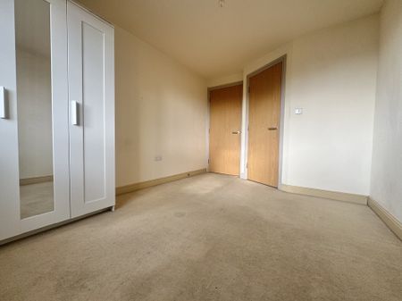 Cranmer Road, Bradford - Photo 2