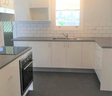 CHARMING COTTAGE - Photo 3