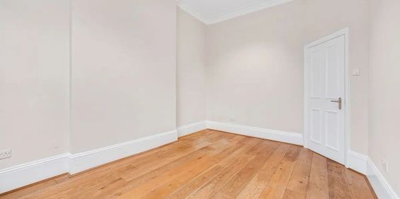 1 bedroom flat in 281 Fulham Road - Photo 3