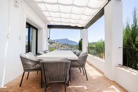 4 bedroom luxury Villa for rent in Benahavís, Spain - Photo 3