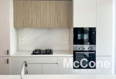 Big Layout | Great Lighting | Hot Deal - Photo 3