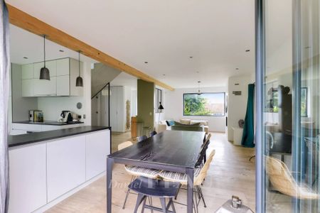 Location maison, Rueil-Malmaison, 7 pièces, 265 m², ref 86136646 - Photo 3