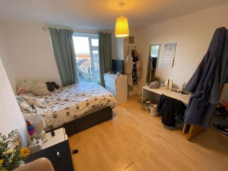 4 bedroom house to rent - Photo 3