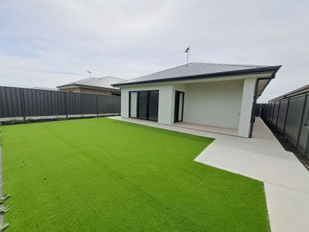 Brand New Family Home - Photo 3