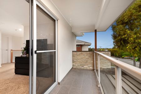 2/86 Rosehill Road, Keilor East VIC 3033 - Photo 4