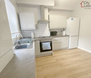 2 Bedroom Shared Flat - Photo 3