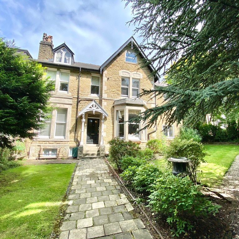 Alexandra Road, Harrogate, HG1 5JS - Photo 1