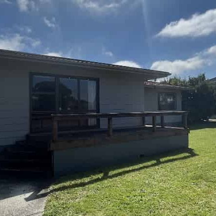 Spacious 3 Bedroom Home - Photo 1