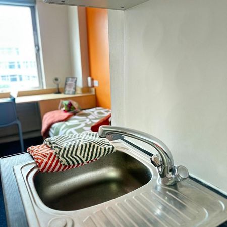 Studio to rent - Photo 4