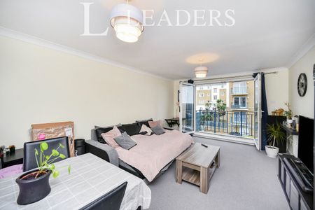 2 bedroom apartment to rent Britannia Court, The Strand, Brighton, BN2 - Photo 3