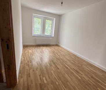 Stilvolle 3-Raumwohnung in Zentrum nähe - Photo 1