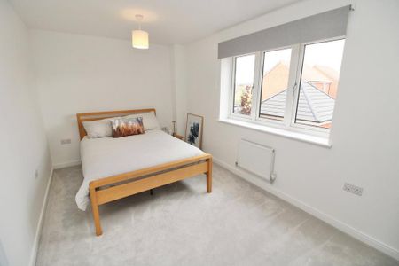 3 bedroom detached house to rent - Photo 5