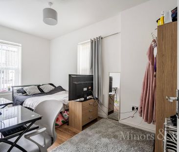 5 bedroom semi-detached house to rent - Photo 6