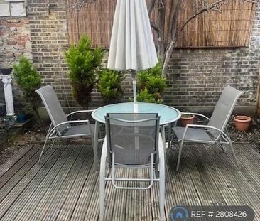 2 bedroom maisonette to rent - Photo 4