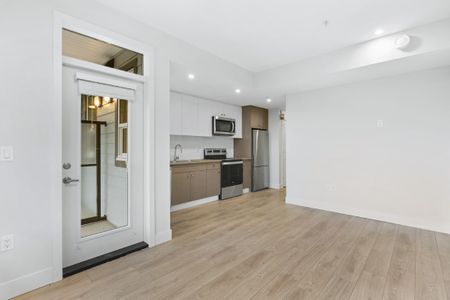 CINEMA APTS - 101A - C101A - Photo 2