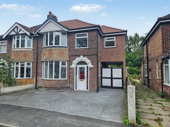 4 bedroom semi-detached house to rent - Photo 1