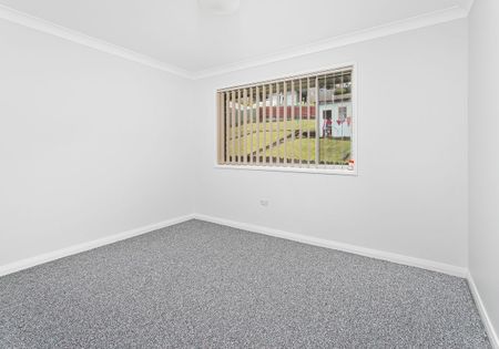 4 bedroom home with ocean views over Bombo Beach! - Photo 2