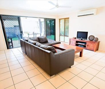 2/8 Windsor Street, 4740, Glenella Qld - Photo 2