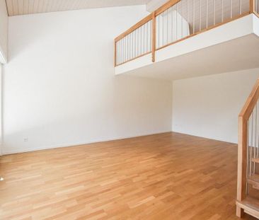 Sanierte 3.5-Zimmerwohnung mit Galerie zu vermieten - Photo 1