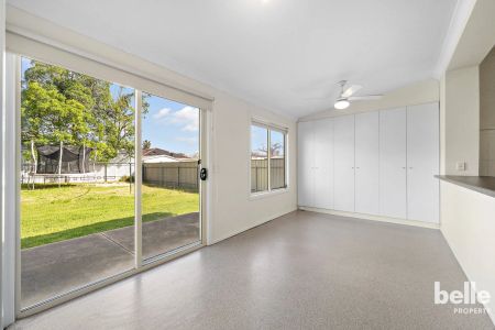 Three Bedroom Bungalow with Modern Upgrades and Double Garage - Photo 3