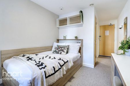 1 bedroom in a flat share to rent - Photo 2