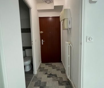 Location Appartement 2 pièces 37m² MONTPELLIER 34070 - Photo 4