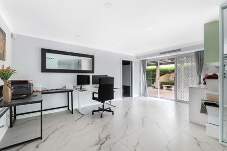 1 Thornbury Court, Bella Vista NSW 2153 - House For Rent | Domain - Photo 2
