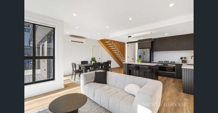 Where Style Meets Substance - Photo 3