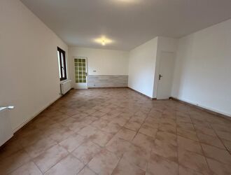 Location Maison 4 pièces à Saint-Quentin - Photo 3