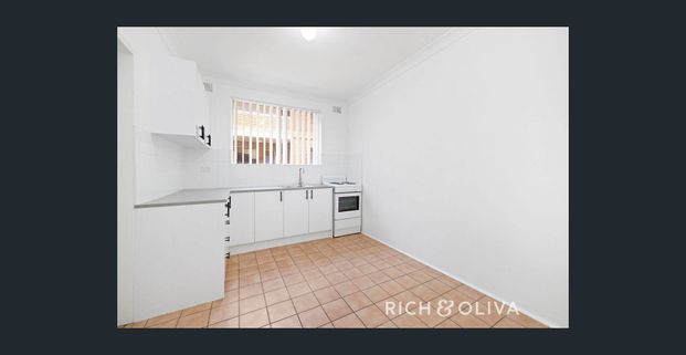 Spacious 2 Bedroom Townhouse - Photo 1