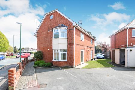 1 bedroom apartment to rent Priory View Road, Bournemouth, BH9 - Photo 3