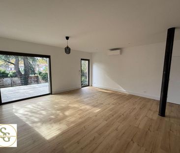 Location Maison 5 pièces 127m² CASTRES 81100 - Photo 2