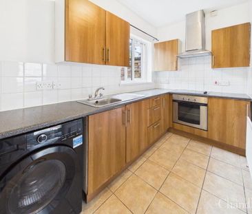 26 Ebor Parade, Belfast, BT12 6NS - Photo 5