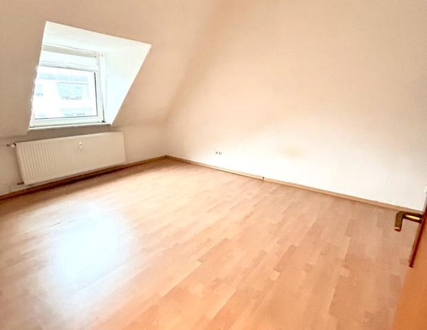 Charmante 2-Zimmer-Altbauwohnung -geeignet für Singles oder Paare - Foto 1