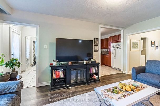 For Lease - 24 Clarion Road Unit# Main, Toronto, Ontario - Photo 1