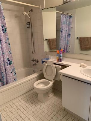 For Lease - 5 Lisa Street Unit# 912, Brampton, Ontario - Photo 1