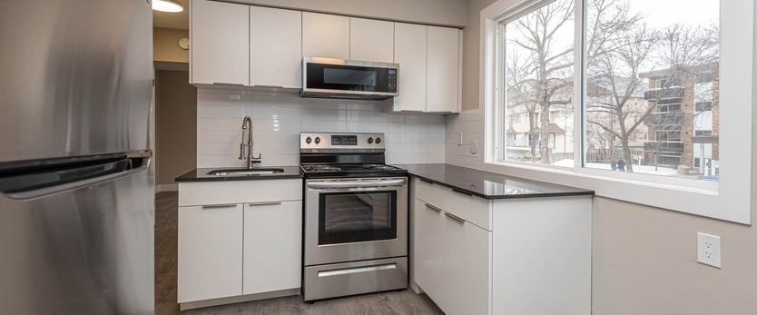 Burgundy | 10315 113 Street, Edmonton - Photo 1