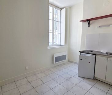 Location Appartement 1 pièce 14m² ORLEANS 45000 - Photo 4