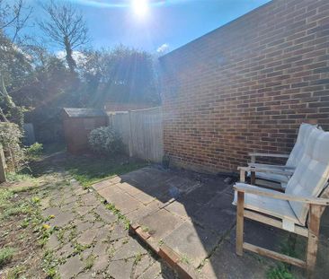 3 bedroom terraced house to rent - Photo 4