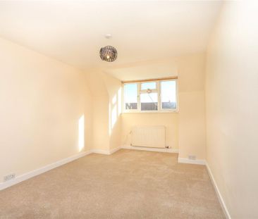 2 bedroom semi-detached house to rent - Photo 4