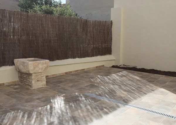 Carrer Isaac Peral, Burjassot, Valencian Community 46100