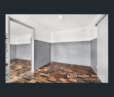 Everything at your finger tips and affordable! - Photo 4