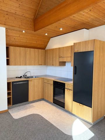 Rent a 3-room maisonette with a view in Laufen - Photo 2