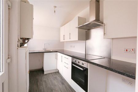 2 bedroom terraced house to rent - Photo 5