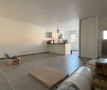 Location Maison 2 pièces 53m² - Photo 2