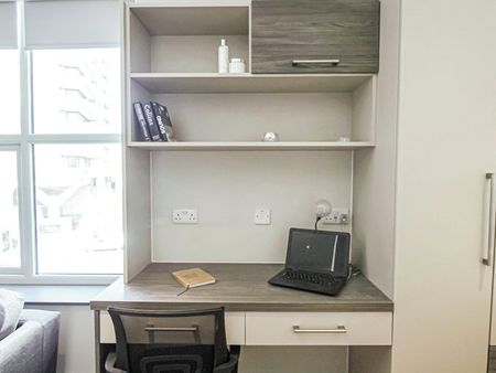 Apt 29, Eagle House - Photo 5