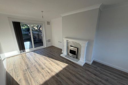 South Avenue - Photo 3