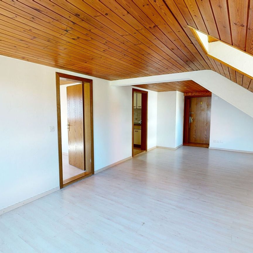 Dachwohnung an zentraler Lage - Foto 1