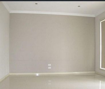 Modern Townhouse - Photo 5