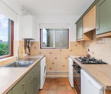 2 bedroom maisonette to rent - Photo 1